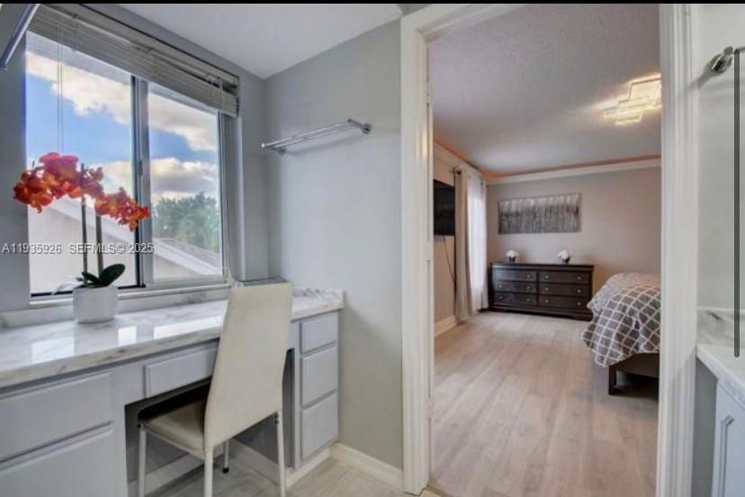 待售: $789,000 (5 贝兹, 2 浴室, 1946 平方英尺)