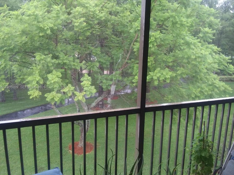 出租: $1,850 (2 贝兹, 2 浴室, 796 平方英尺)