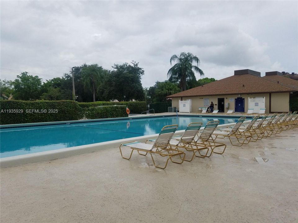 出租: $1,850 (2 贝兹, 2 浴室, 796 平方英尺)