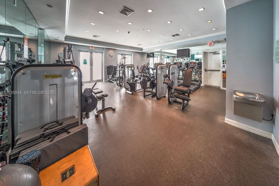 В аренду: $5,250 (3 спален, 2 ванн, 1458 Квадратных фут)