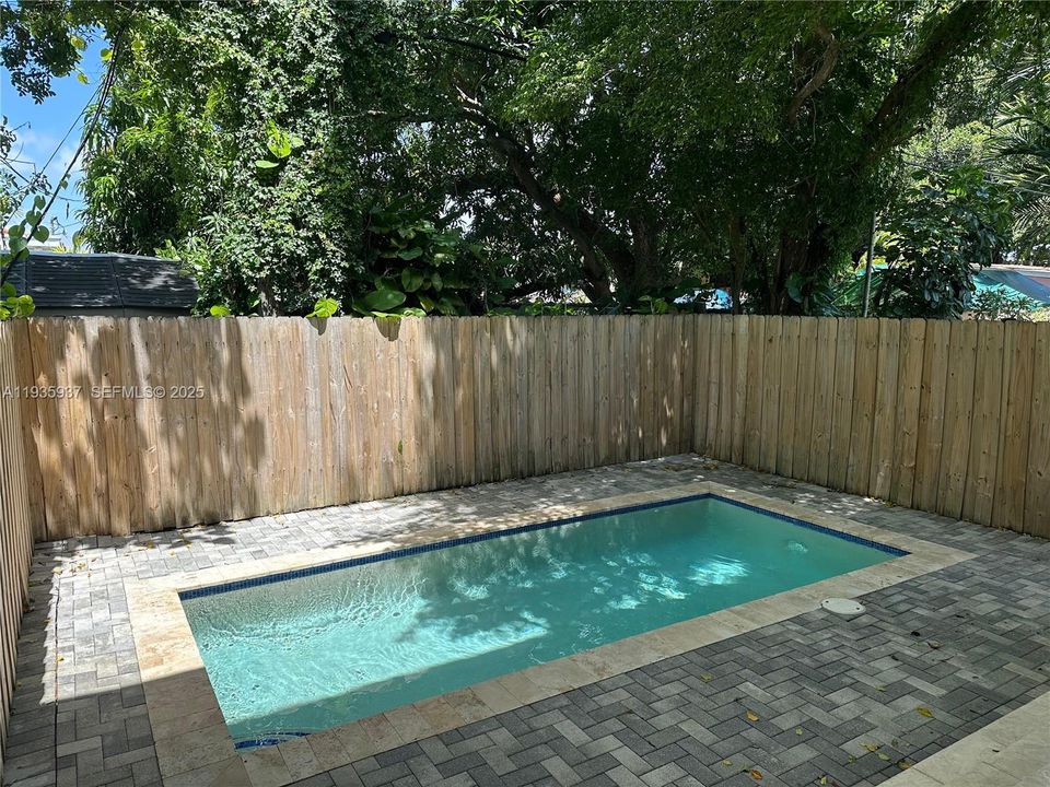 For Rent: $6,800 (3 beds, 3 baths, 2031 Square Feet)