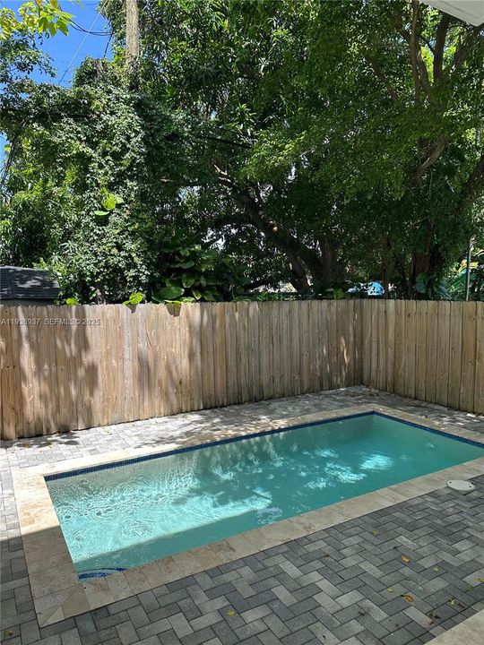 For Rent: $6,800 (3 beds, 3 baths, 2031 Square Feet)