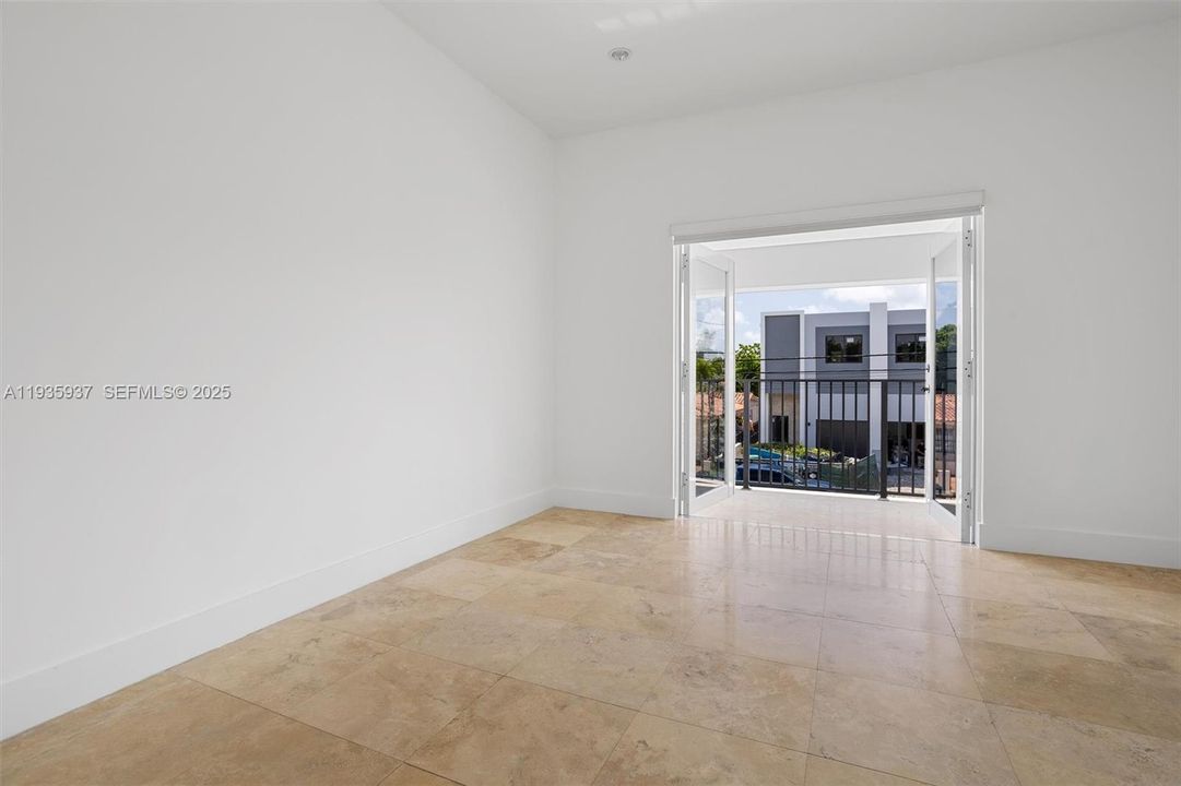 For Rent: $6,800 (3 beds, 3 baths, 2031 Square Feet)