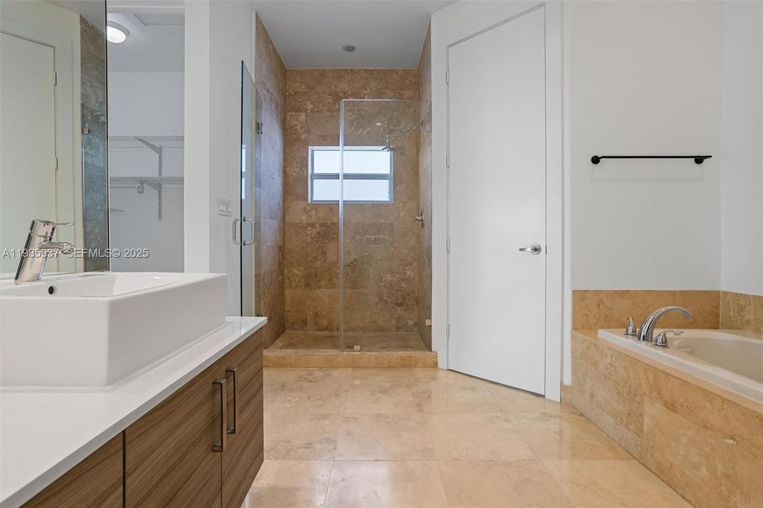 For Rent: $6,800 (3 beds, 3 baths, 2031 Square Feet)