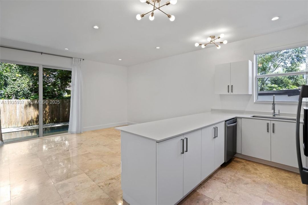 For Rent: $6,800 (3 beds, 3 baths, 2031 Square Feet)