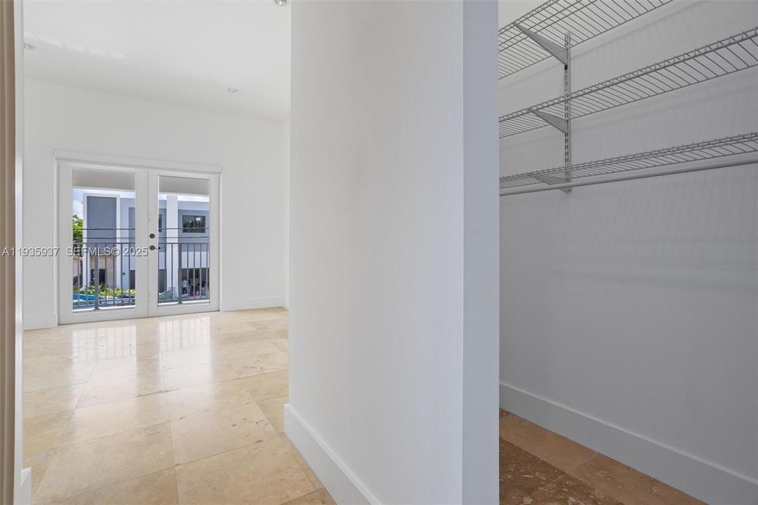 For Rent: $6,800 (3 beds, 3 baths, 2031 Square Feet)