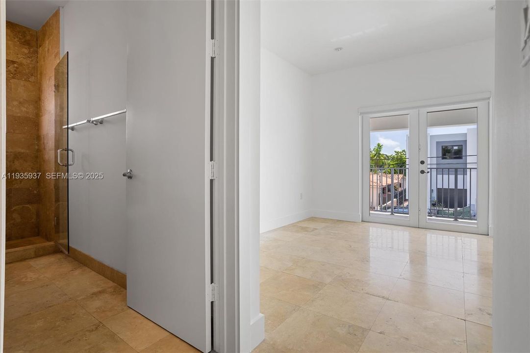 For Rent: $6,800 (3 beds, 3 baths, 2031 Square Feet)