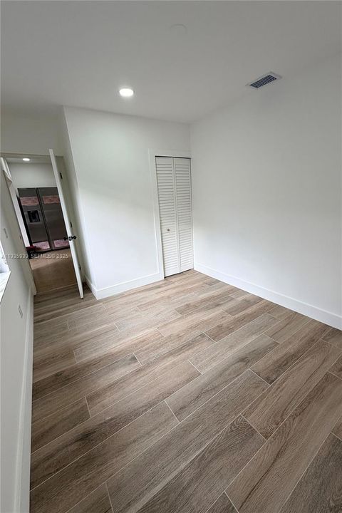 For Rent: $5,500 (4 beds, 2 baths, 2000 Square Feet)