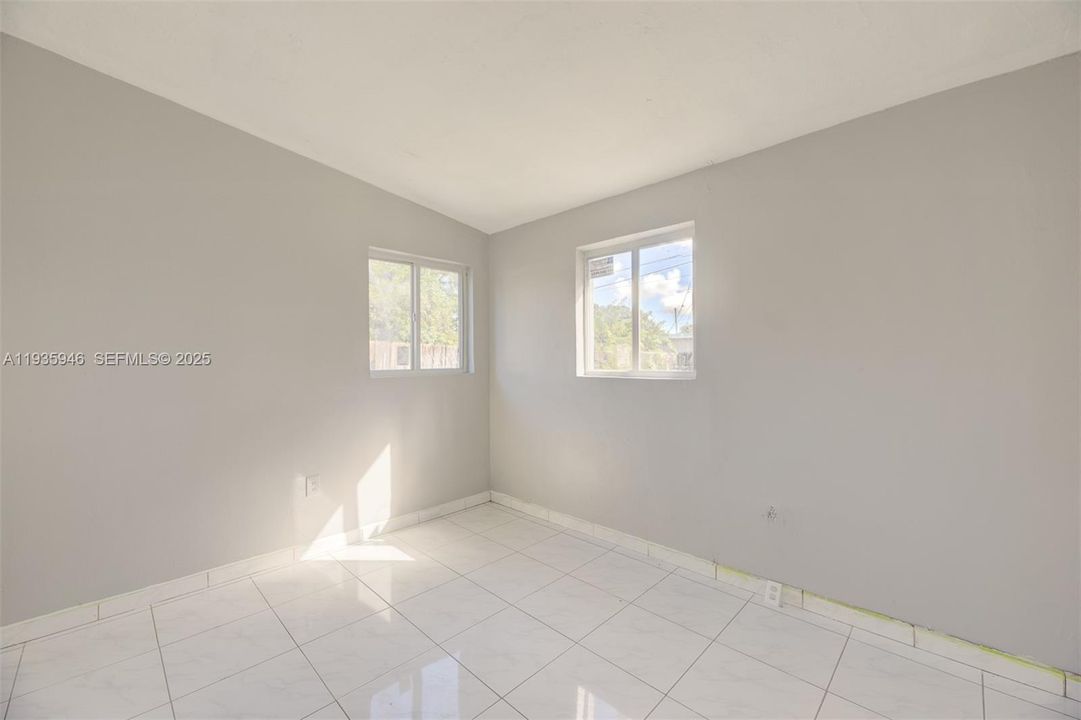 В аренду: $3,000 (4 спален, 2 ванн, 1200 Квадратных фут)