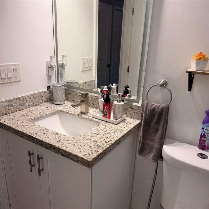 На продажу: $630,000 (3 спален, 2 ванн, 1560 Квадратных фут)