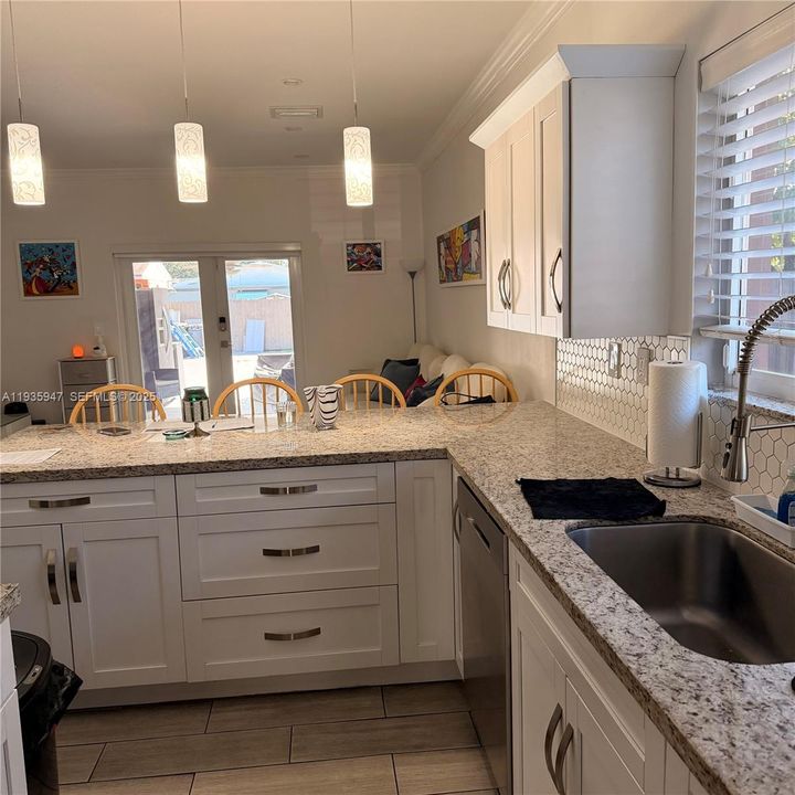 На продажу: $630,000 (3 спален, 2 ванн, 1560 Квадратных фут)