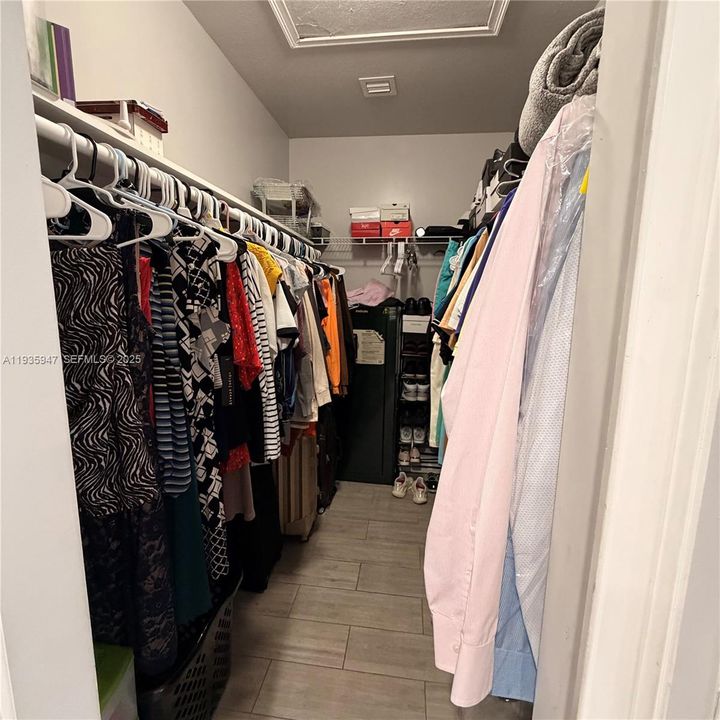 На продажу: $630,000 (3 спален, 2 ванн, 1560 Квадратных фут)