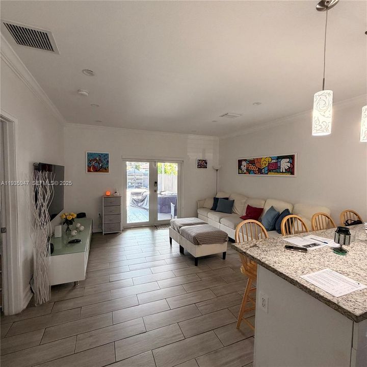 На продажу: $630,000 (3 спален, 2 ванн, 1560 Квадратных фут)