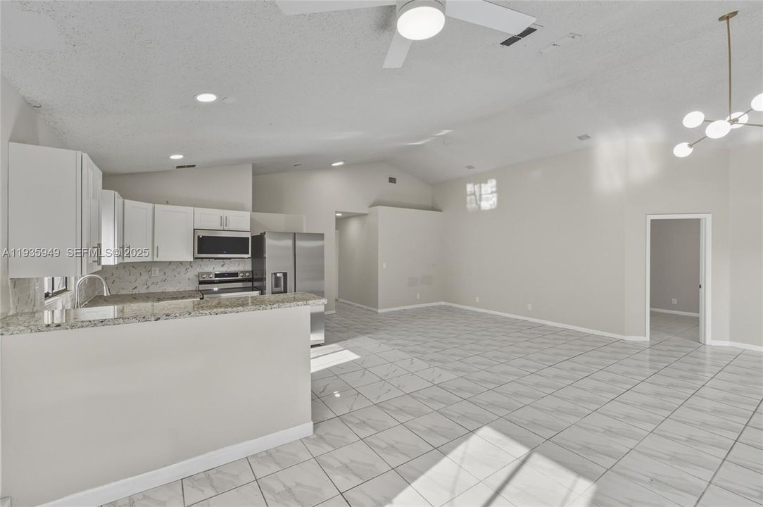 For Rent: $3,500 (3 beds, 2 baths, 1436 Square Feet)