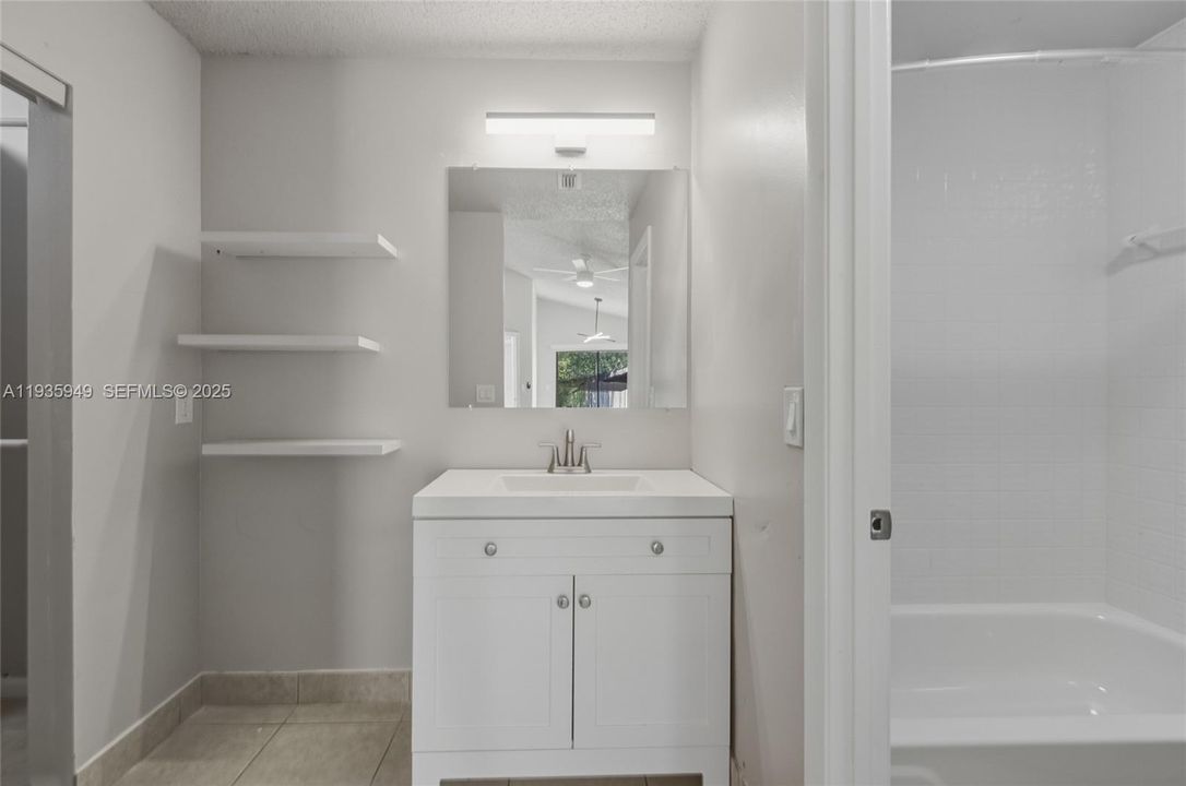 For Rent: $3,500 (3 beds, 2 baths, 1436 Square Feet)