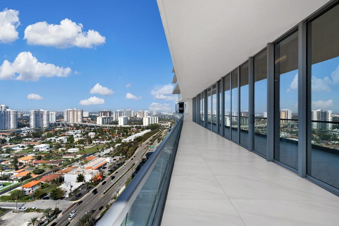 待售: $16,900,000 (5 贝兹, 5 浴室, 6740 平方英尺)