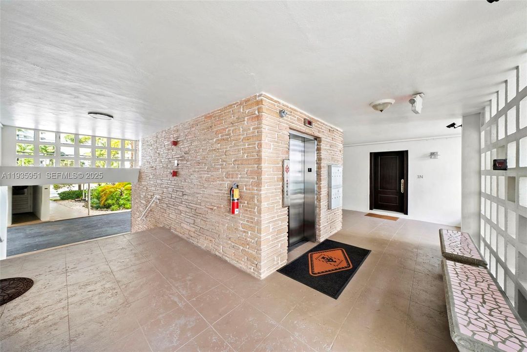 For Rent: $7,000 (2 beds, 2 baths, 1760 Square Feet)