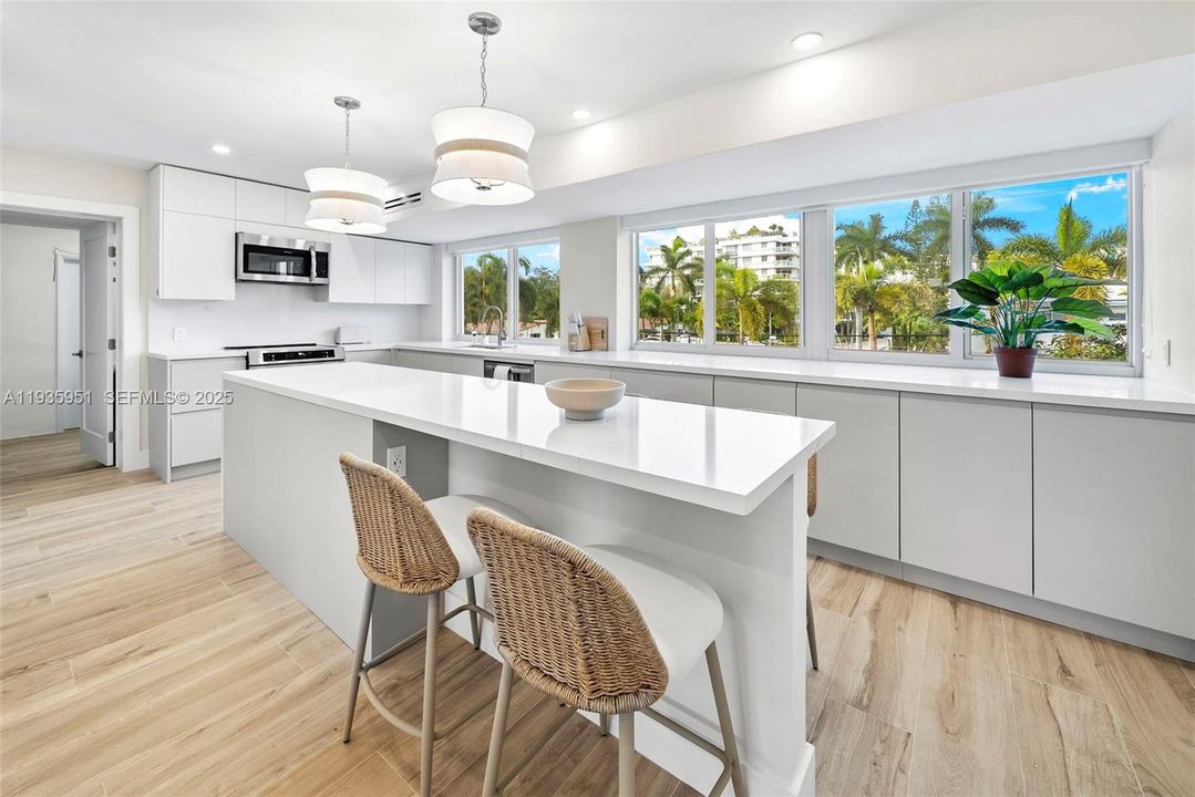 For Rent: $7,000 (2 beds, 2 baths, 1760 Square Feet)