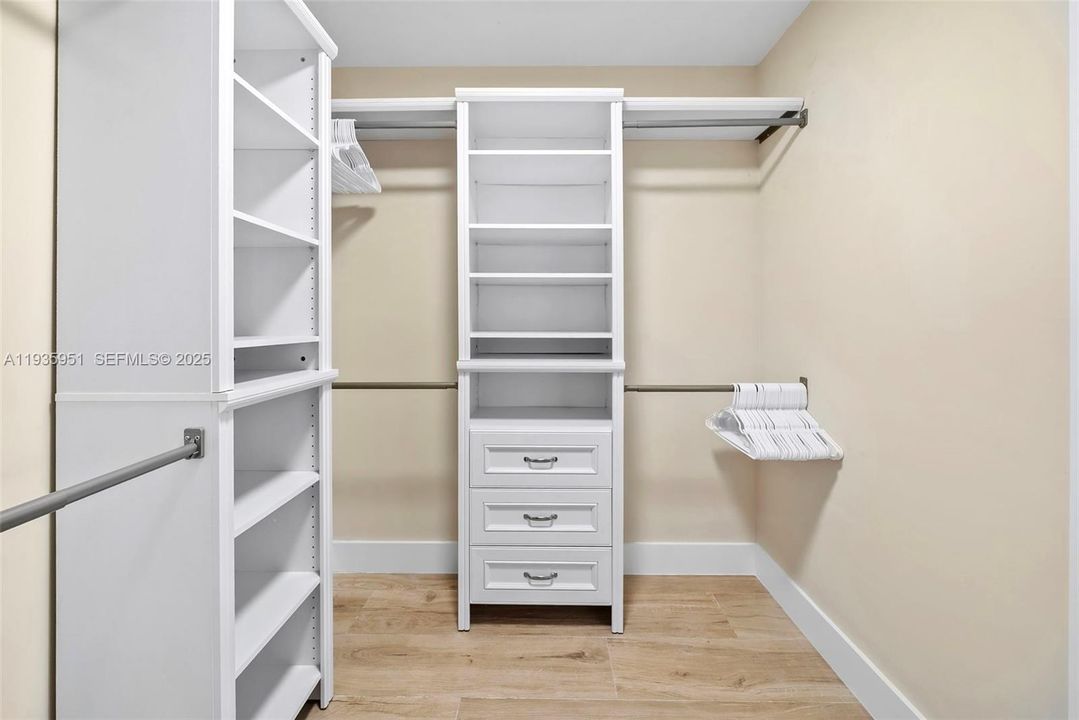 For Rent: $7,000 (2 beds, 2 baths, 1760 Square Feet)