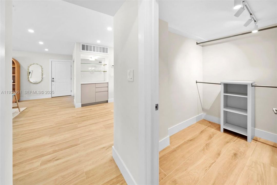 For Rent: $7,000 (2 beds, 2 baths, 1760 Square Feet)