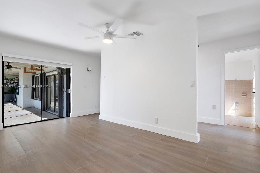 For Sale: $599,995 (3 beds, 2 baths, 2197 Square Feet)