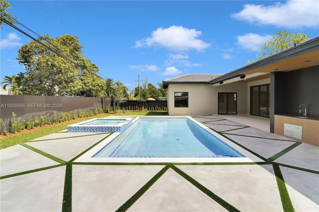 For Sale: $2,380,000 (5 beds, 4 baths, 3177 Square Feet)