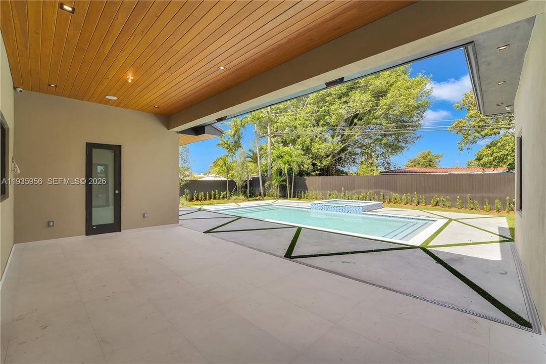 For Sale: $2,380,000 (5 beds, 4 baths, 3177 Square Feet)