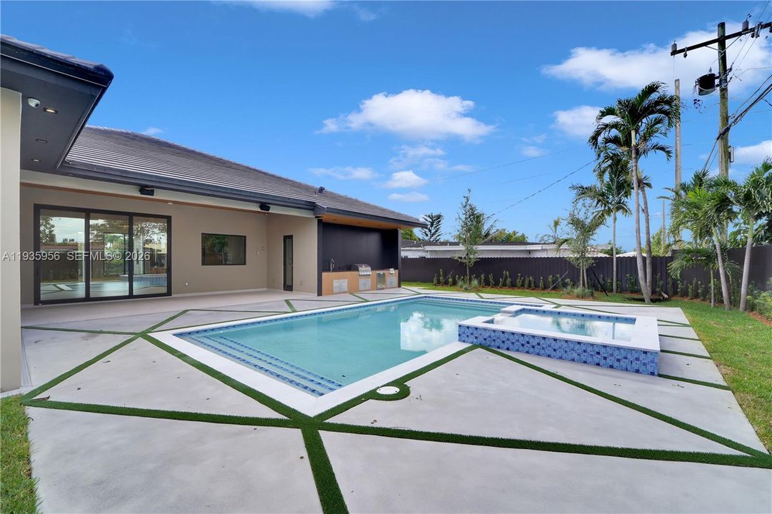 For Sale: $2,380,000 (5 beds, 4 baths, 3177 Square Feet)
