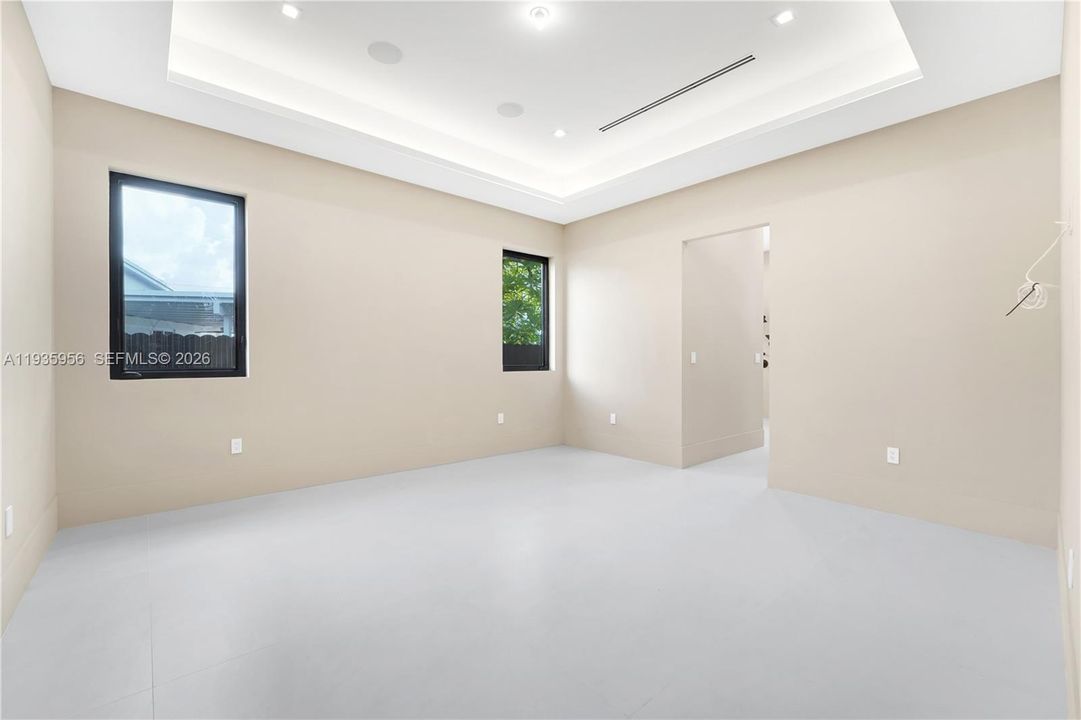 For Sale: $2,380,000 (5 beds, 4 baths, 3177 Square Feet)