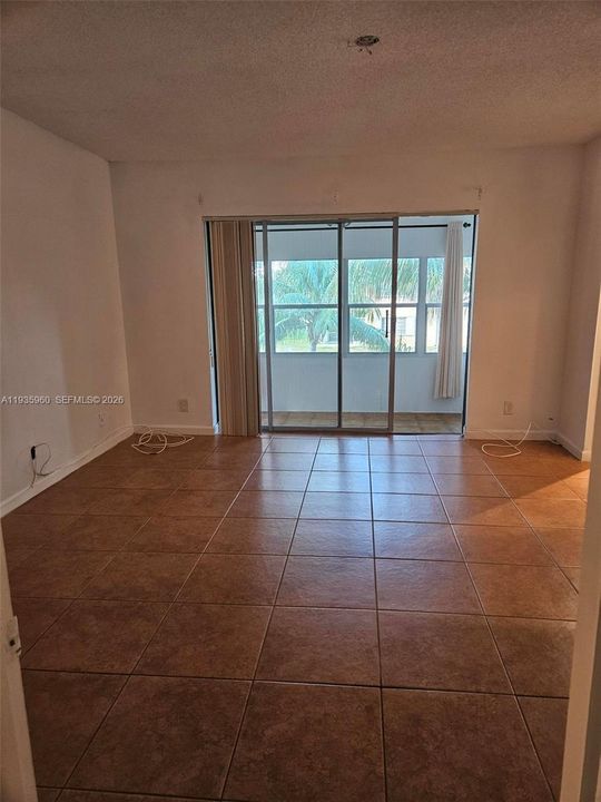 В аренду: $2,150 (2 спален, 2 ванн, 1100 Квадратных фут)