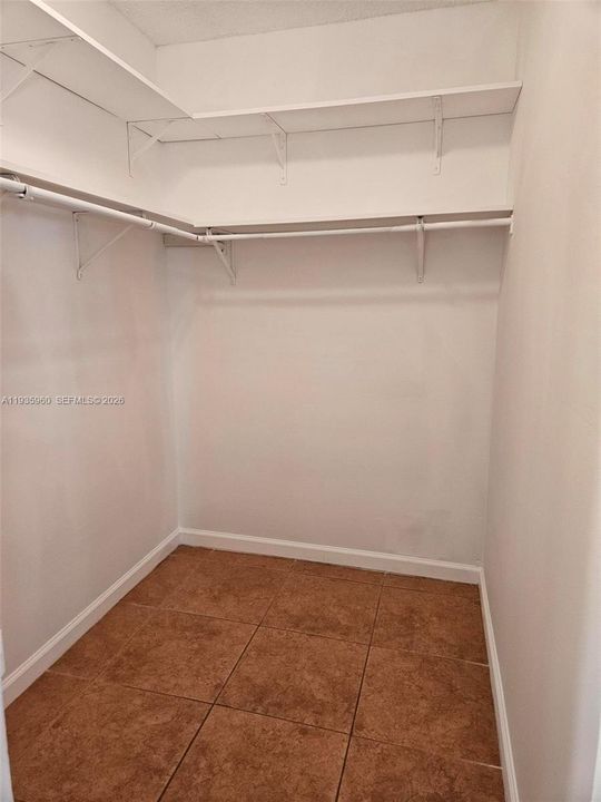 В аренду: $2,150 (2 спален, 2 ванн, 1100 Квадратных фут)