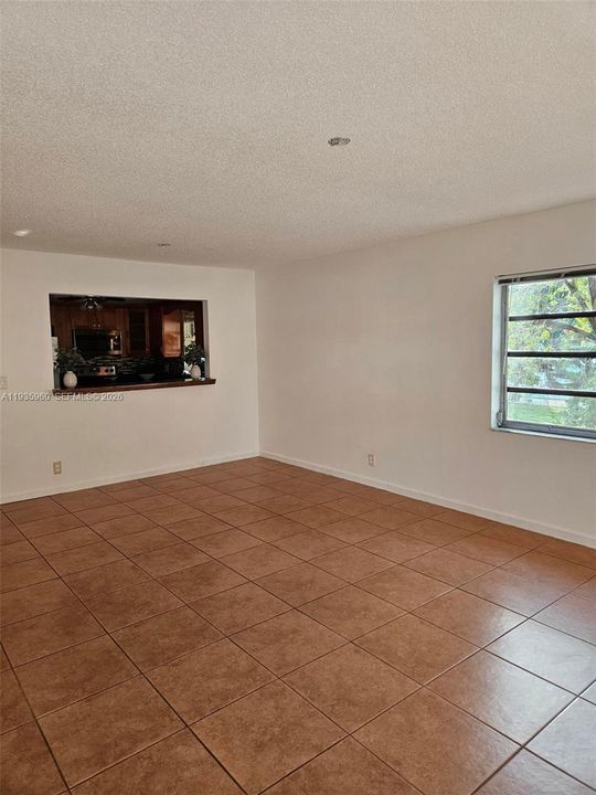 В аренду: $2,150 (2 спален, 2 ванн, 1100 Квадратных фут)