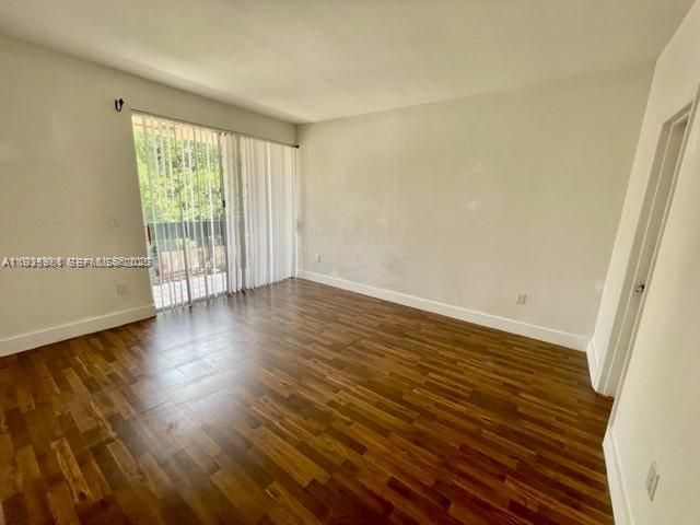 For Rent: $2,750 (3 beds, 2 baths, 1900 Square Feet)