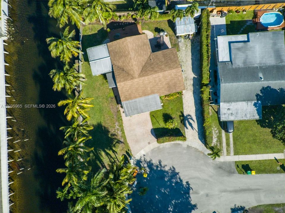 На продажу: $995,000 (3 спален, 2 ванн, 1561 Квадратных фут)