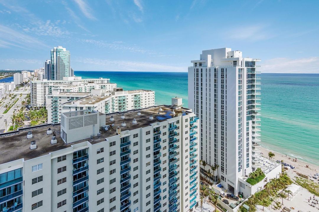 待售: $588,000 (1 贝兹, 1 浴室, 869 平方英尺)