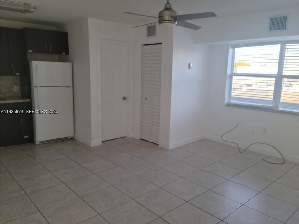 For Rent: $1,575 (1 beds, 1 baths, 0 Square Feet)