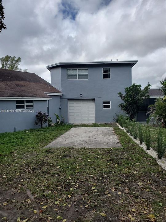 В аренду: $3,450 (3 спален, 2 ванн, 4288 Квадратных фут)