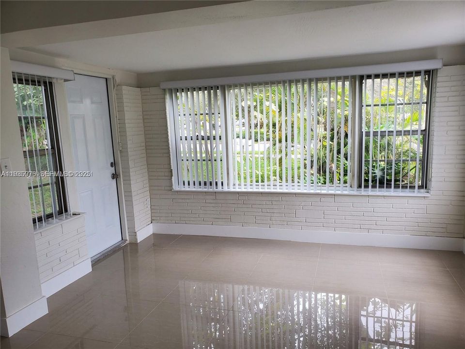 В аренду: $3,450 (3 спален, 2 ванн, 4288 Квадратных фут)