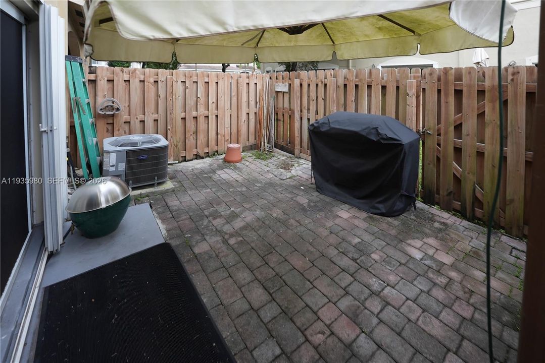 На продажу: $489,000 (3 спален, 3 ванн, 1462 Квадратных фут)