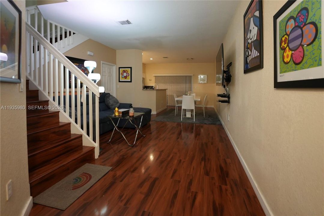 На продажу: $489,000 (3 спален, 3 ванн, 1462 Квадратных фут)