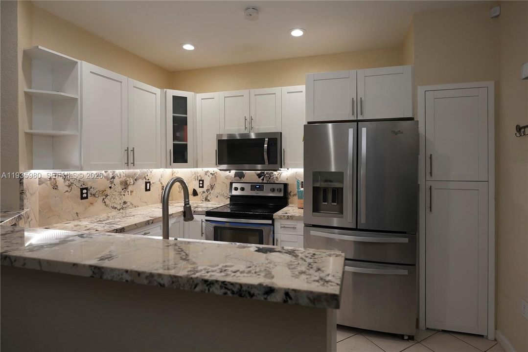 На продажу: $489,000 (3 спален, 3 ванн, 1462 Квадратных фут)