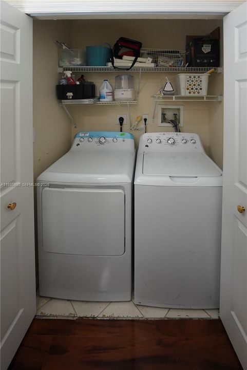 На продажу: $489,000 (3 спален, 3 ванн, 1462 Квадратных фут)