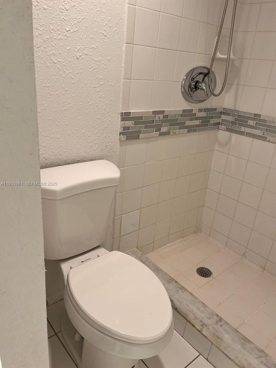 En Venta: $225,000 (2 camas, 2 baños, 1092 Pies cuadrados)