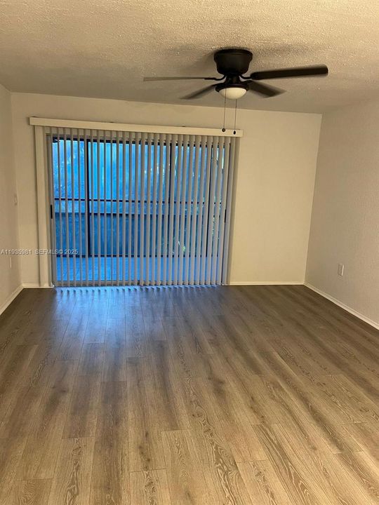 En Venta: $225,000 (2 camas, 2 baños, 1092 Pies cuadrados)