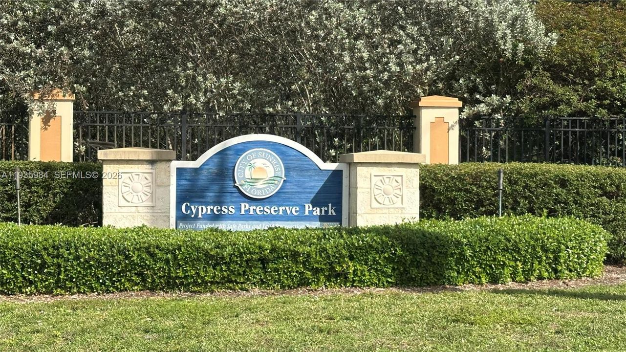 Recently Sold: $925,000 (0 beds, 0 baths, 3998 Square Feet)