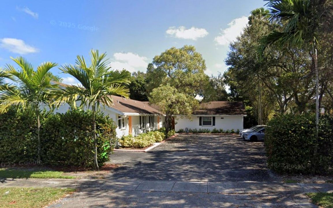 Recently Sold: $925,000 (0 beds, 0 baths, 3998 Square Feet)