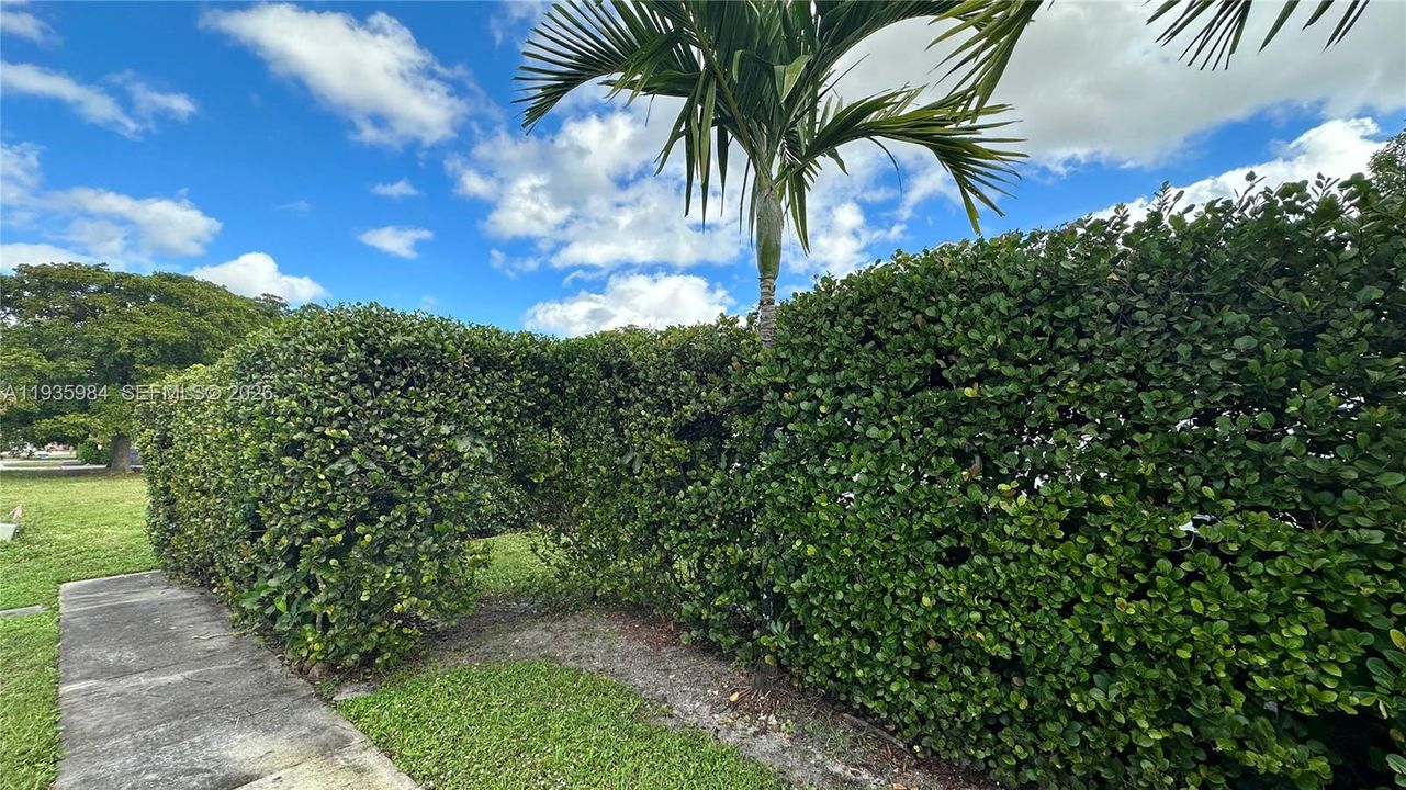 Recently Sold: $925,000 (0 beds, 0 baths, 3998 Square Feet)