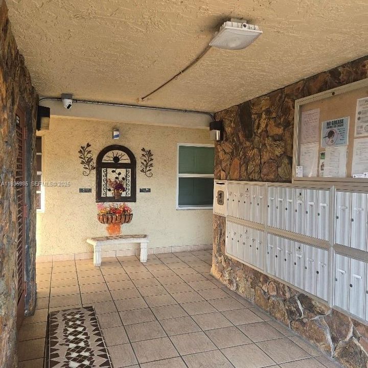 出租: $2,800 (2 贝兹, 2 浴室, 1190 平方英尺)