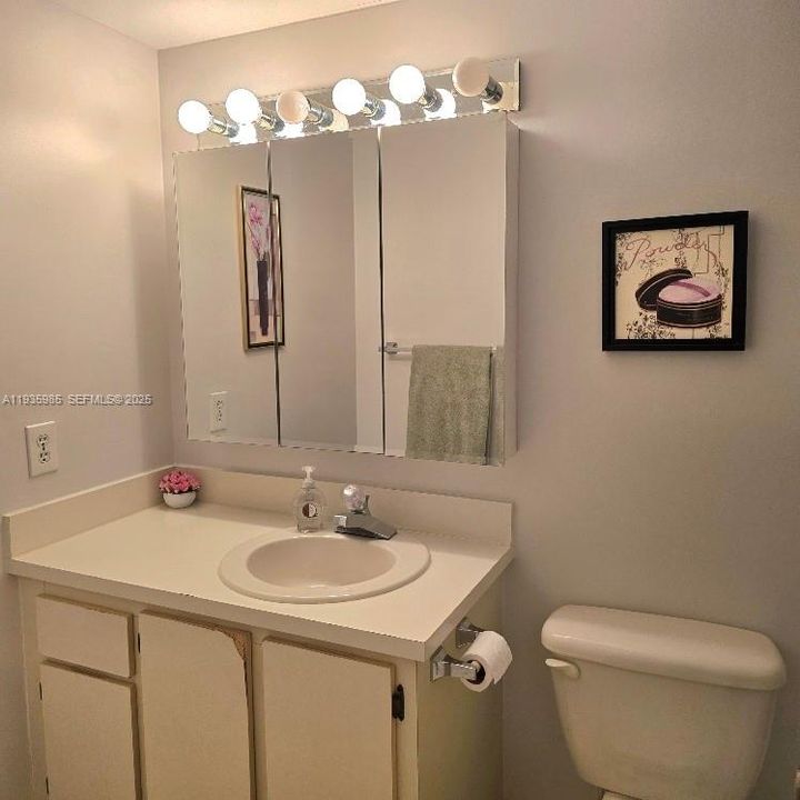 出租: $2,800 (2 贝兹, 2 浴室, 1190 平方英尺)