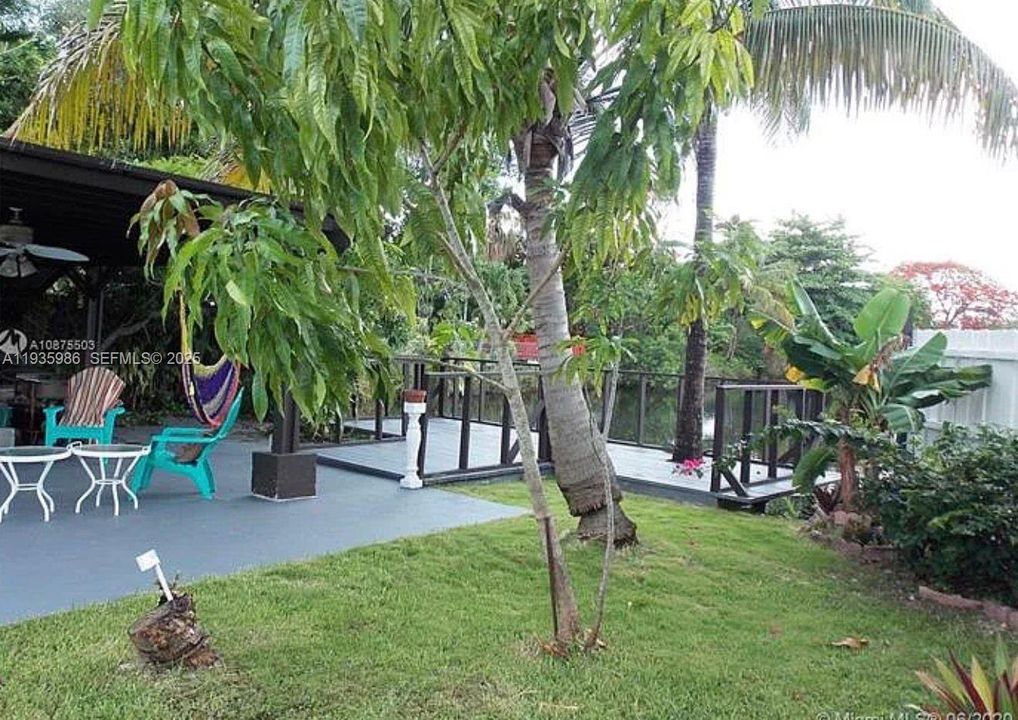 合同活跃: $668,000 (5 贝兹, 5 浴室, 2314 平方英尺)